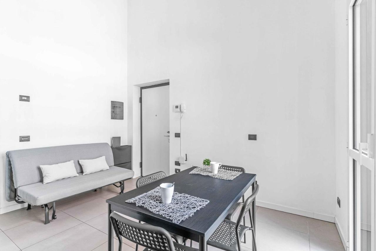 Cos54 - Exclusive Apartment With Garden In Milano Eksteriør billede