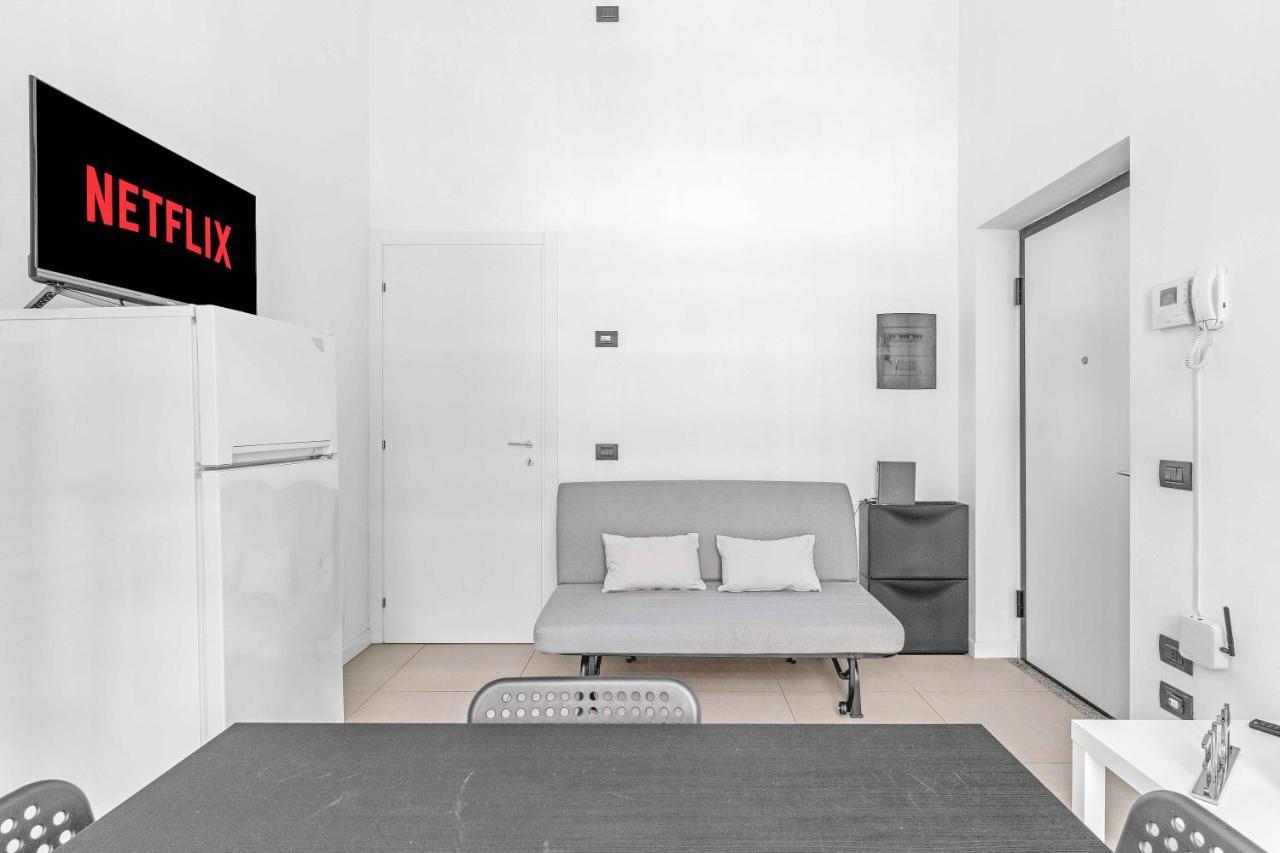 Cos54 - Exclusive Apartment With Garden In Milano Eksteriør billede